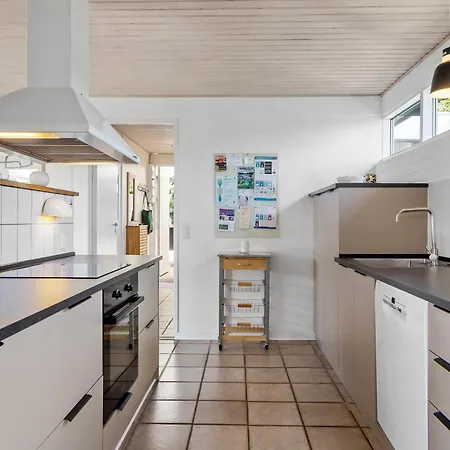 בית נופש Three Bedroom Amazing In Sydals Skovbyballe
