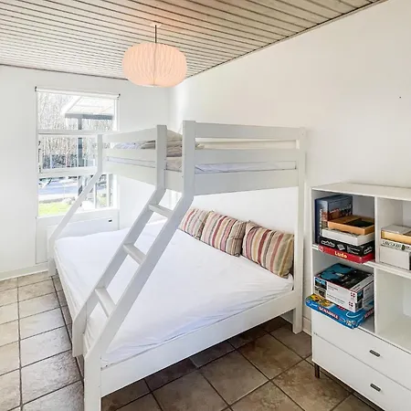 Vakantiehuis Three Bedroom Amazing In Sydals Nedre Lysabild