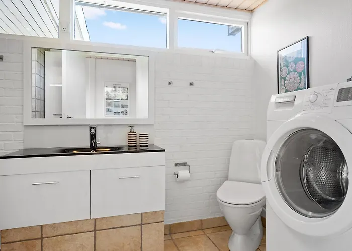 Three Bedroom Amazing In Sydals Semesterbostad *