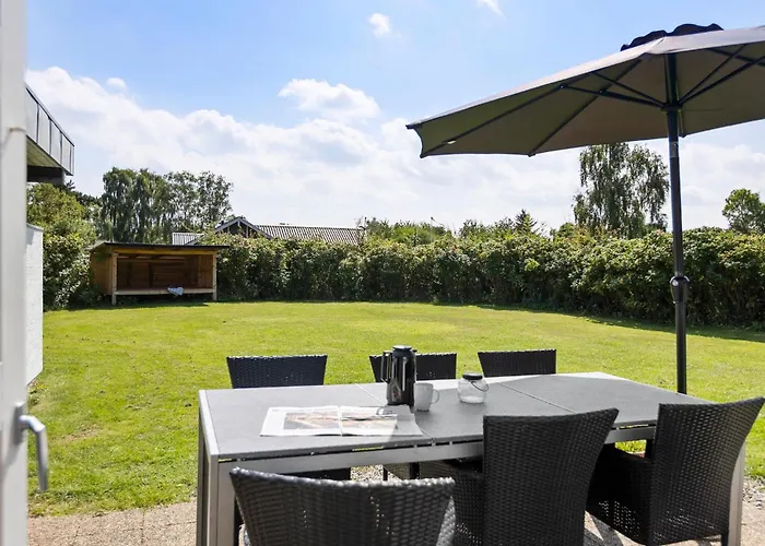 Semesterbostad Three Bedroom Amazing In Sydals *